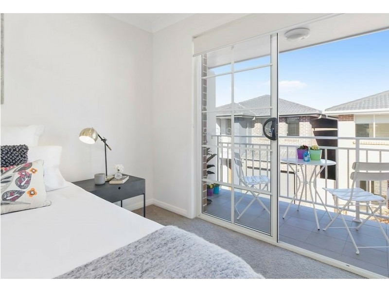 10/10 Old Glenfield Road, Casula NSW 2170