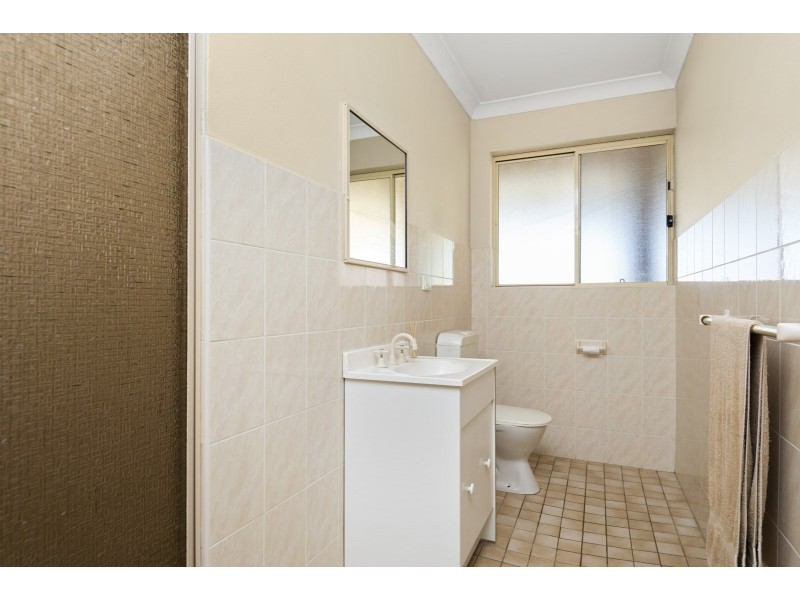 16 Bolderwood Avenue, Casula NSW 2170