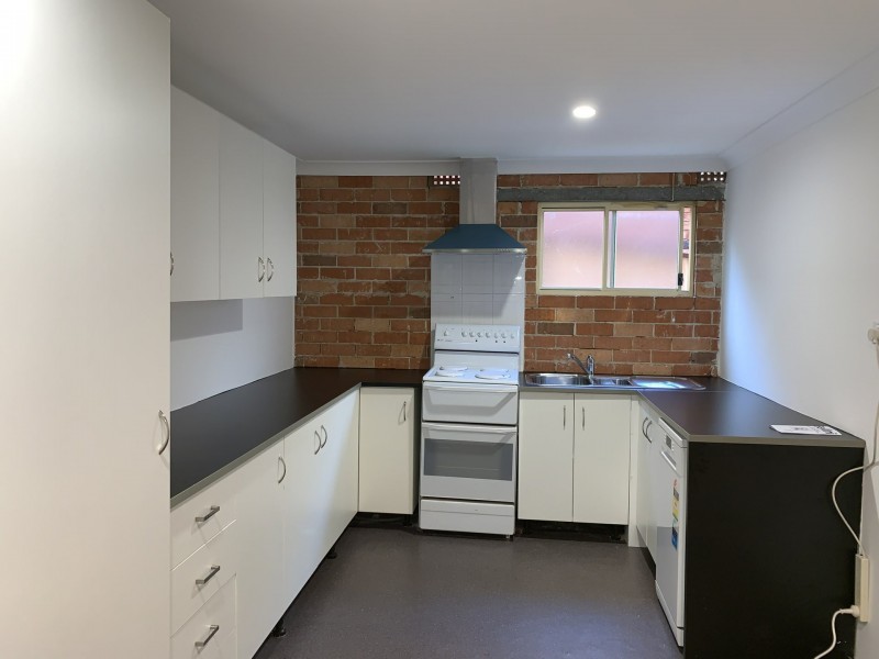 16 Bolderwood Avenue, Casula NSW 2170