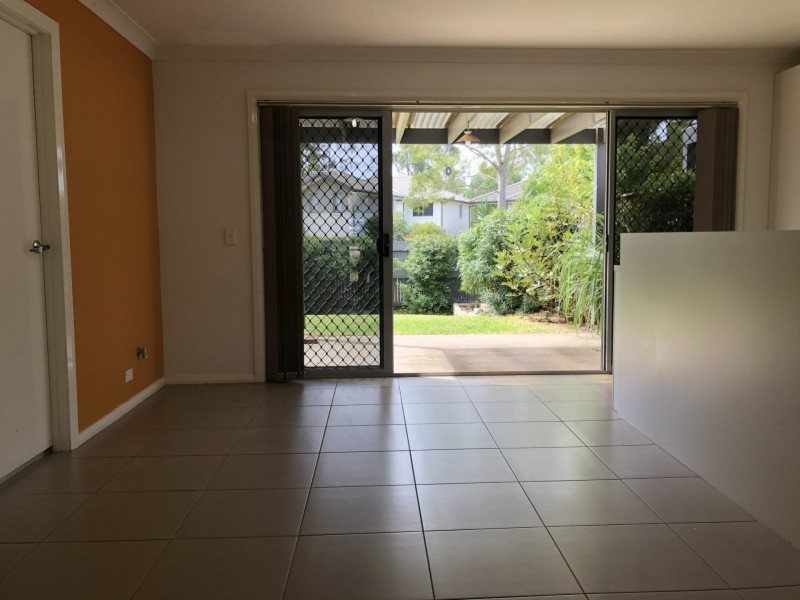 105 Atlantic Boulevard, Glenfield NSW 2167