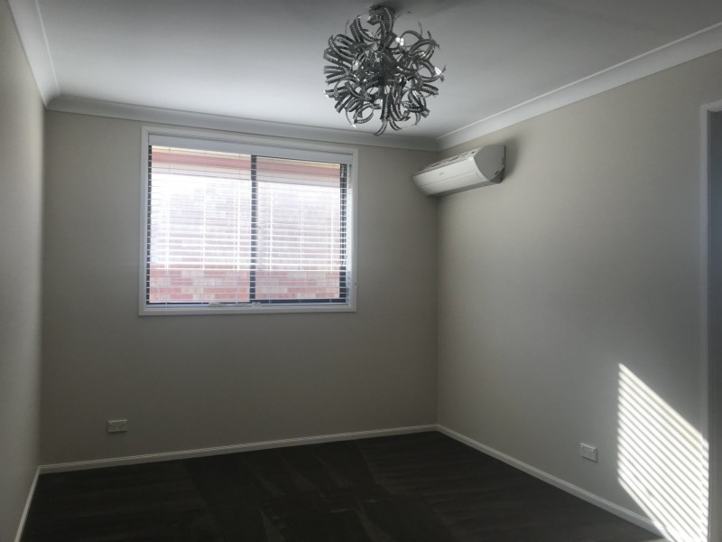 2A Streeton Place, Casula NSW 2170