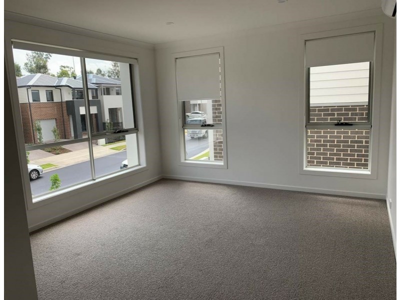 67 Indigo Crescent, Denham Court NSW 2565