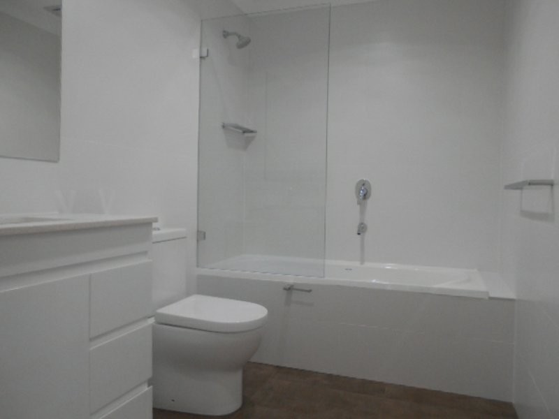 32/10 Old Glenfield Road, Casula NSW 2170