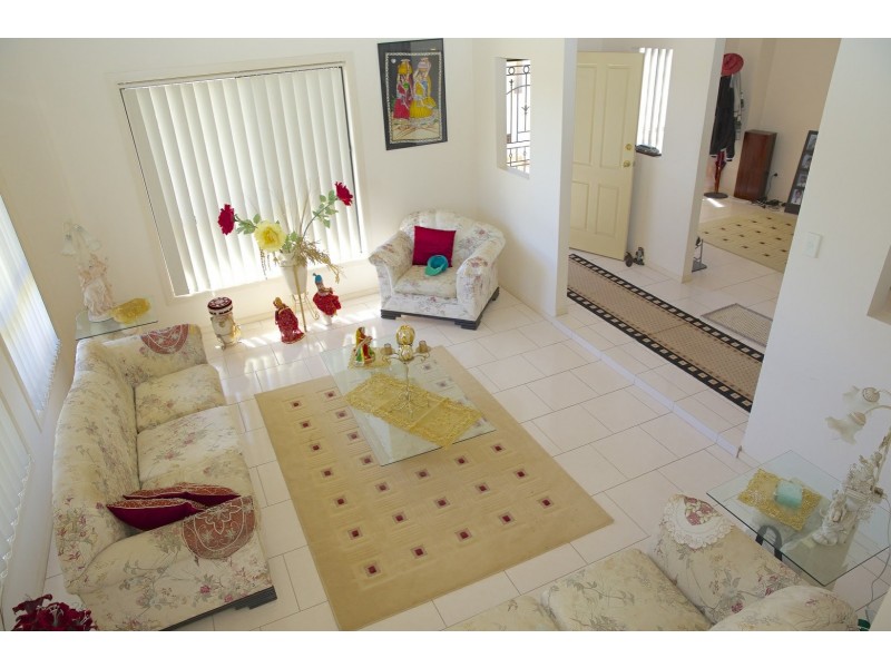 61 Lycett Avenue, West Hoxton NSW 2171