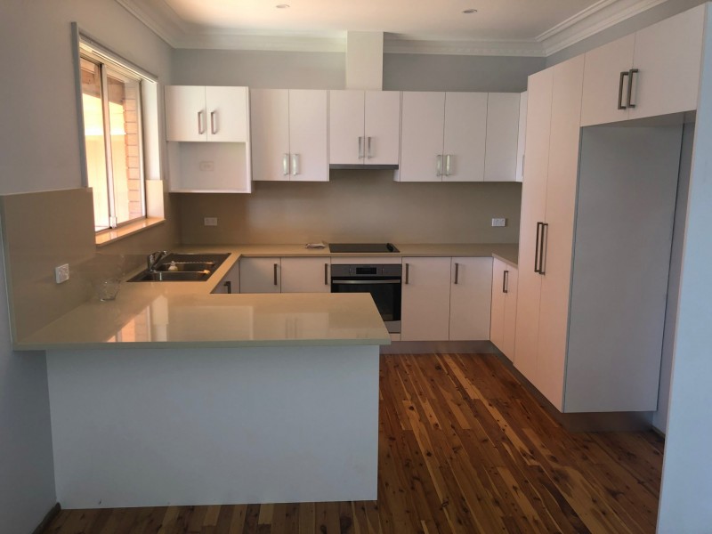 9 De Meyrick Avenue, Casula NSW 2170