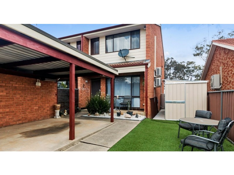 18/35 Bougainville Road, Glenfield NSW 2167