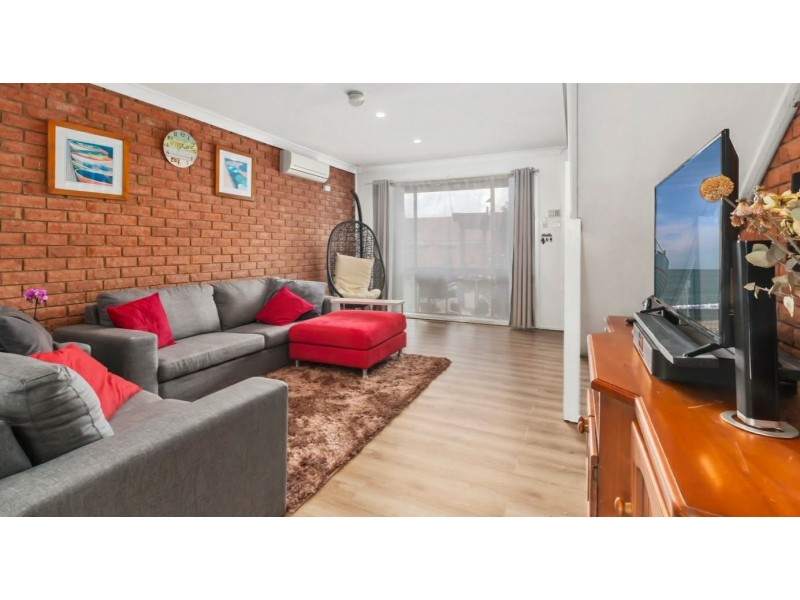 18/35 Bougainville Road, Glenfield NSW 2167
