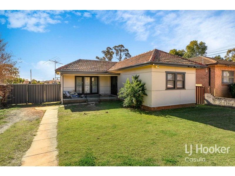 3 Blackwood Avenue, Casula NSW 2170