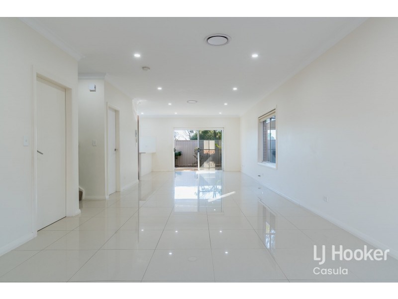 7/10 Old Glenfield Road, Casula NSW 2170