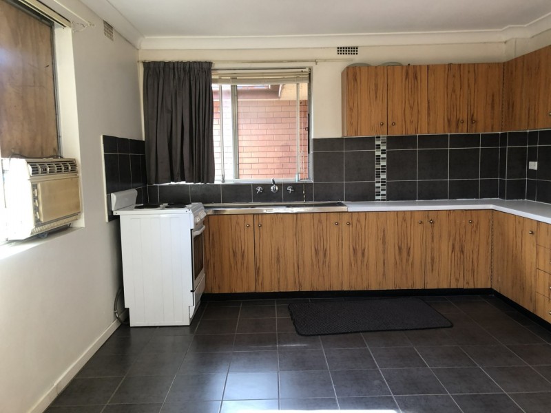 4/82 Castlereagh Street, Liverpool NSW 2170