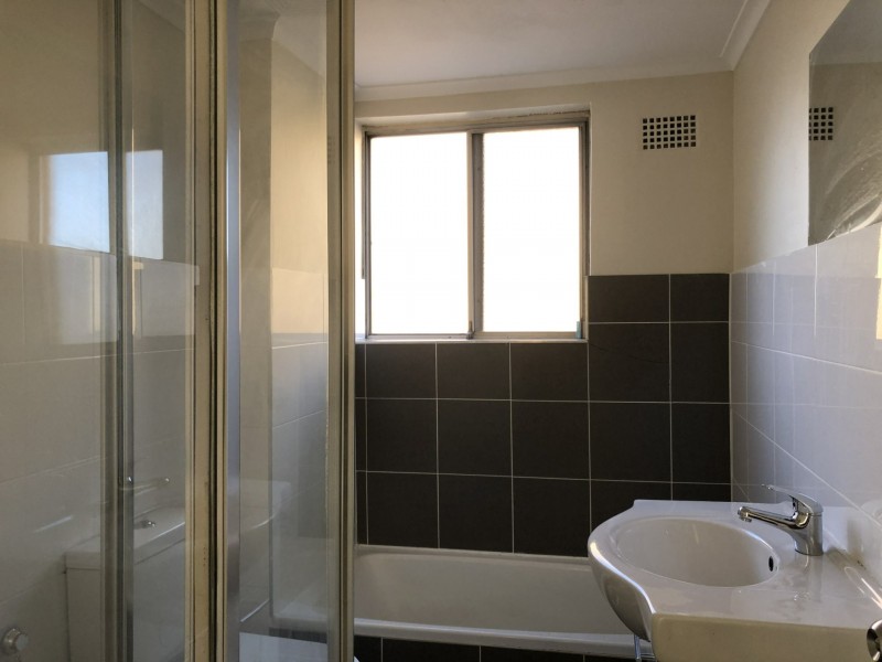 4/82 Castlereagh Street, Liverpool NSW 2170