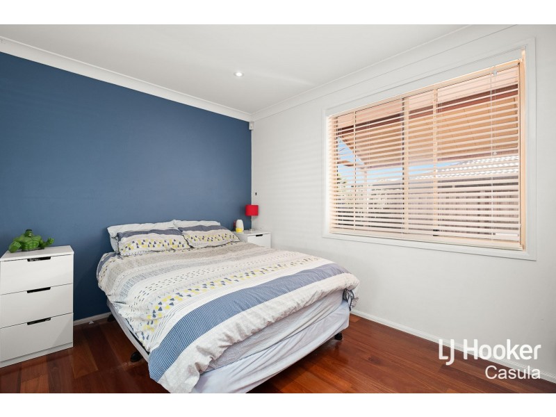 17 Magnolia Close, Casula NSW 2170