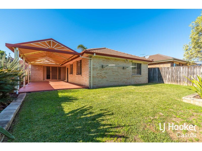 17 Magnolia Close, Casula NSW 2170