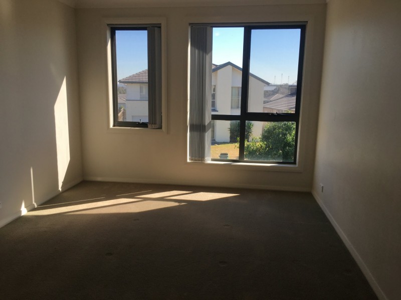 24 Grenada Road, Glenfield NSW 2167