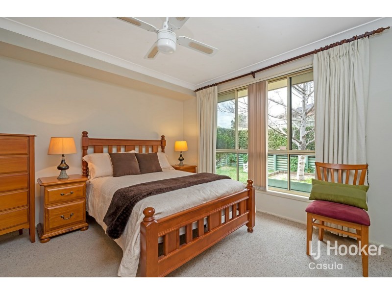 17 Whiteley Close, Casula NSW 2170