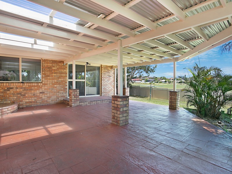 15 Holwell Circuit, Raymond Terrace NSW 2324