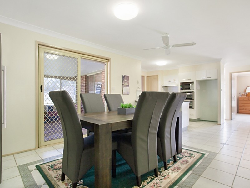 1 Moxey Close, Raymond Terrace NSW 2324