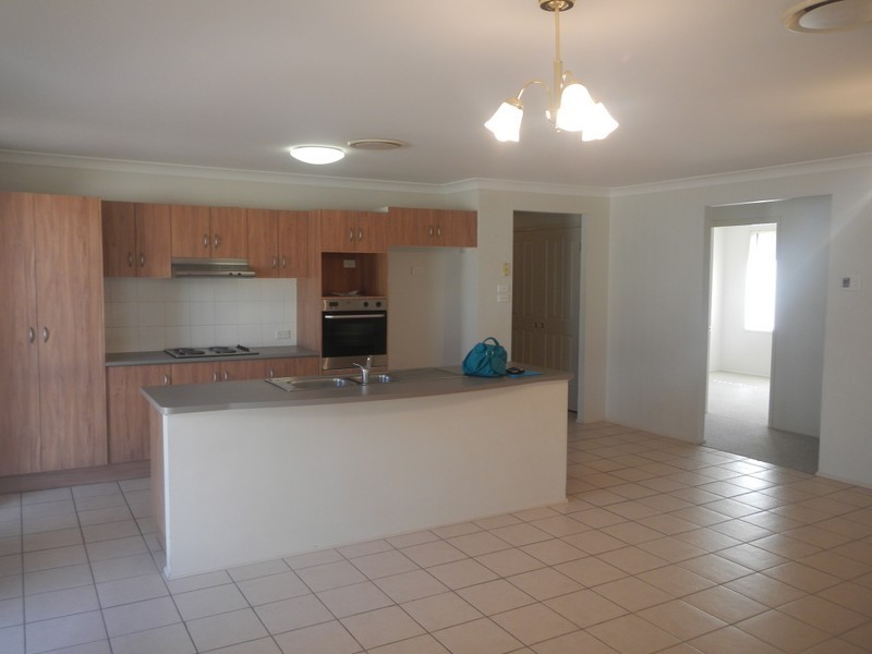 102 Kindlebark Drive, Medowie NSW 2318