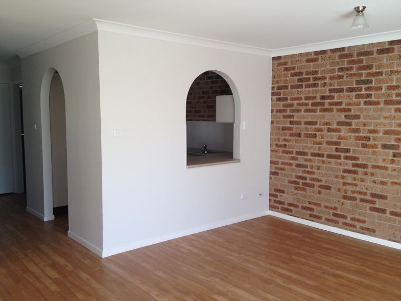 2/85a Benjamin Lee Drive, Raymond Terrace NSW 2324