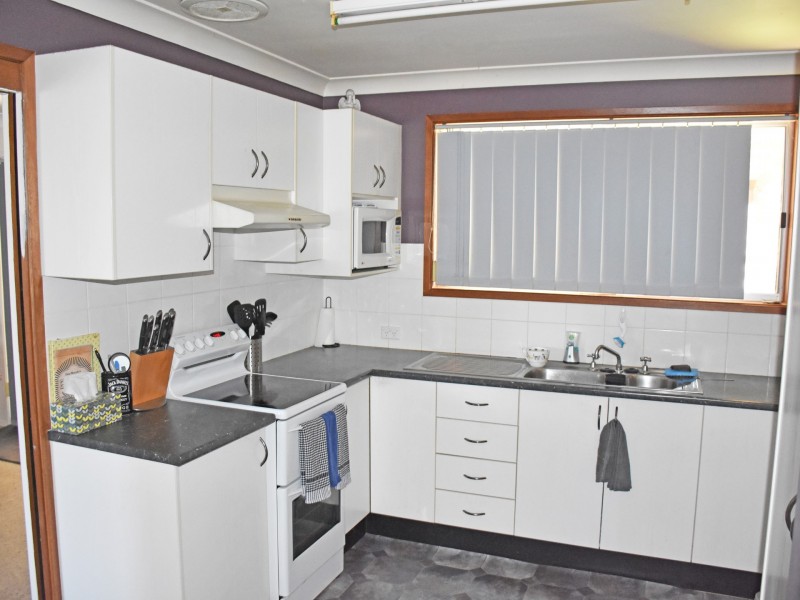 7 Furracabad Close, Raymond Terrace NSW 2324