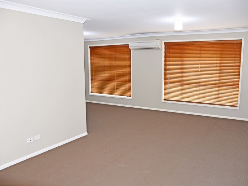 11 Halloran Way, Raymond Terrace NSW 2324