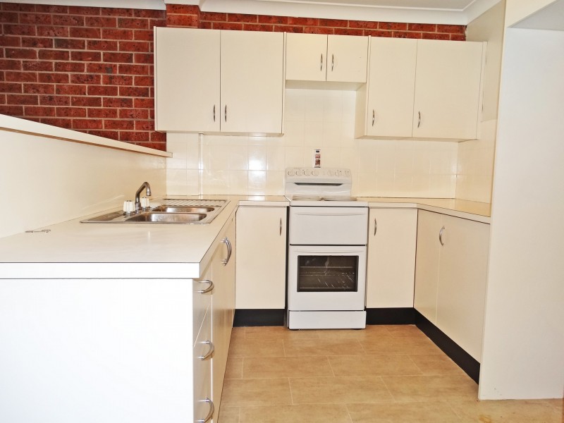 2/10 Eskdale Drive, Raymond Terrace NSW 2324