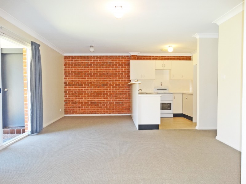 2/10 Eskdale Drive, Raymond Terrace NSW 2324