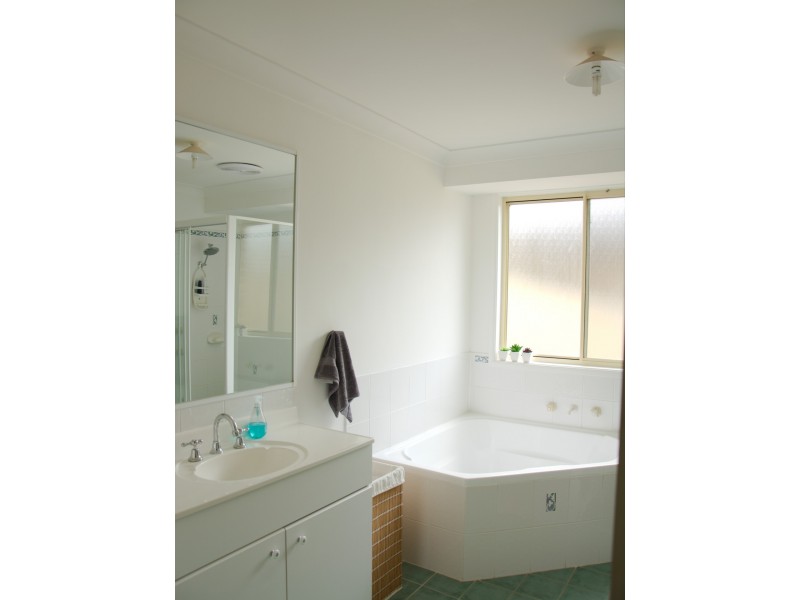 5 Dangar Circuit, Medowie NSW 2318