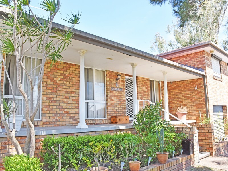 1 Replica Close, Raymond Terrace NSW 2324