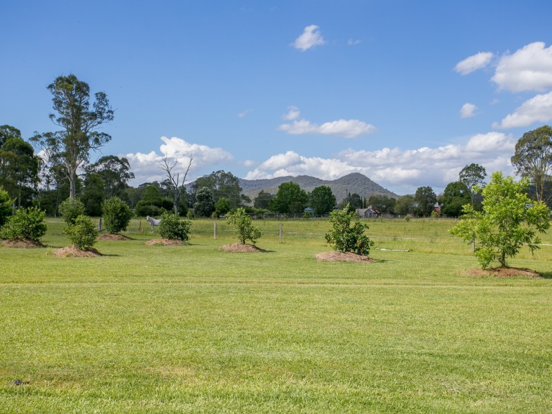 30 Briton Court, Stroud NSW 2425