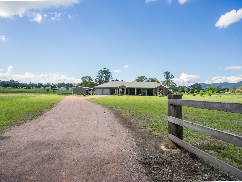 30 Briton Court, Stroud NSW 2425