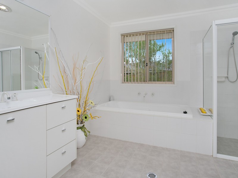 7 Pinehurst Way, Medowie NSW 2318