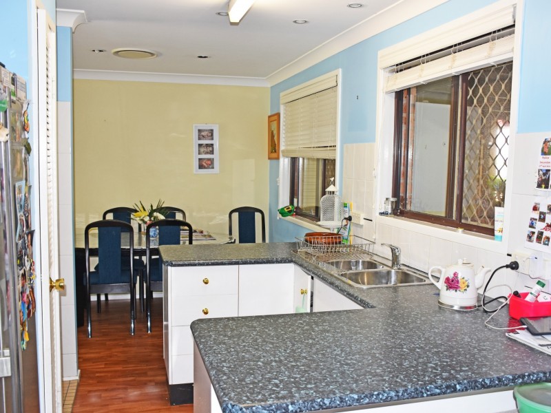 5 Courtaulds Road, Raymond Terrace NSW 2324