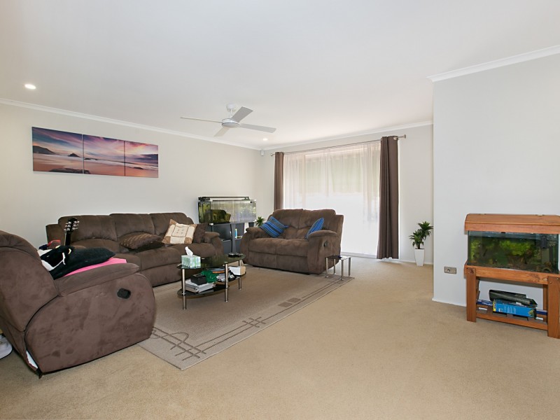 9 Holwell Circuit, Raymond Terrace NSW 2324