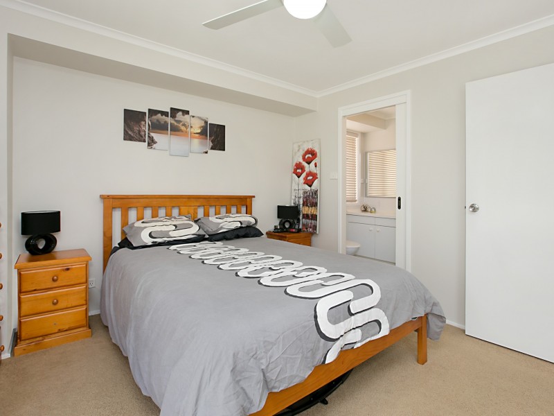 9 Holwell Circuit, Raymond Terrace NSW 2324