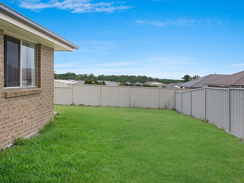 16 Closebourne Way, Raymond Terrace NSW 2324