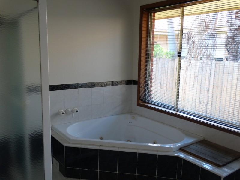 10 Belmore Place, Raymond Terrace NSW 2324