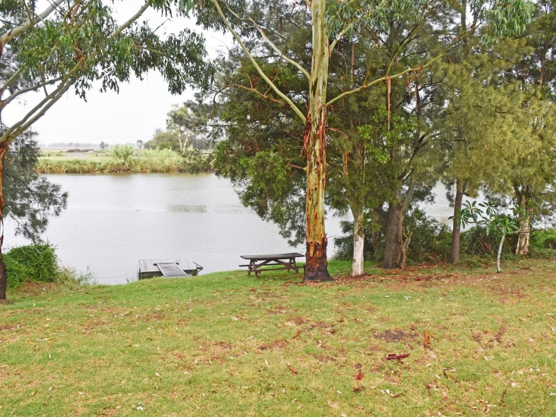 126 Dockyard Road, Millers Forest NSW 2324