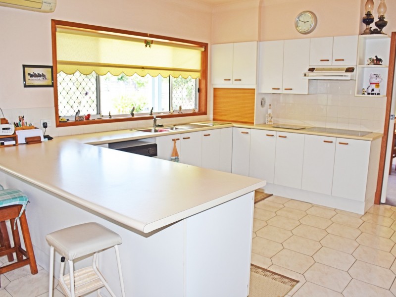 77 Richardson Road, Raymond Terrace NSW 2324