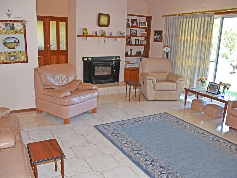 77 Richardson Road, Raymond Terrace NSW 2324