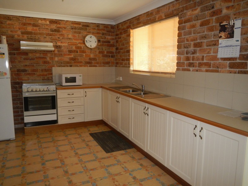 7 Overland Avenue, Medowie NSW 2318