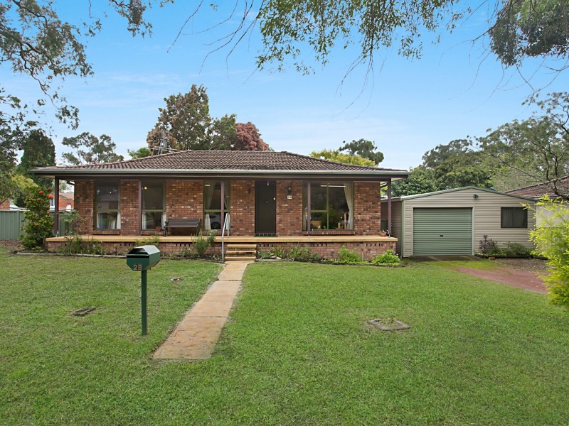 2 Tanilba Close, Raymond Terrace NSW 2324