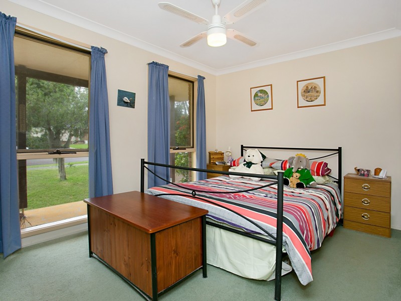 2 Tanilba Close, Raymond Terrace NSW 2324