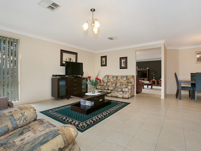 24 Tallowood Drive, Medowie NSW 2318