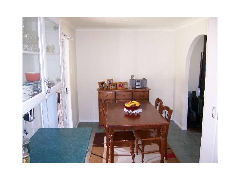 11 Hollydeen Avenue, Raymond Terrace NSW 2324