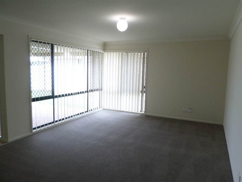 4 Tallowood Way, Thornton NSW 2322