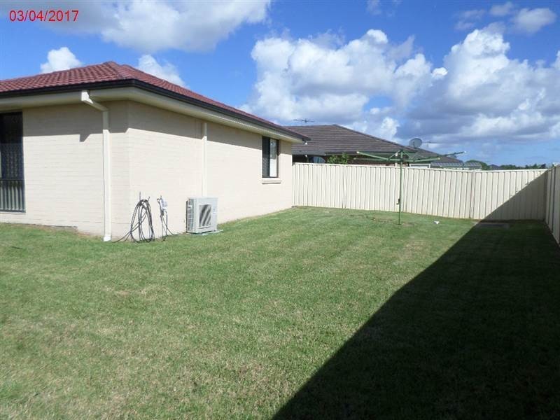 4 Tallowood Way, Thornton NSW 2322