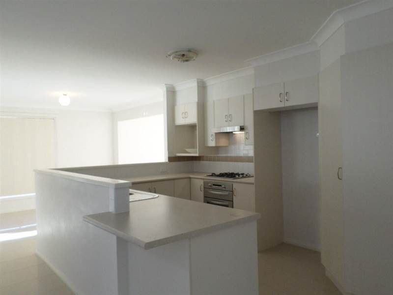 3 Bells Place, Tenambit NSW 2323