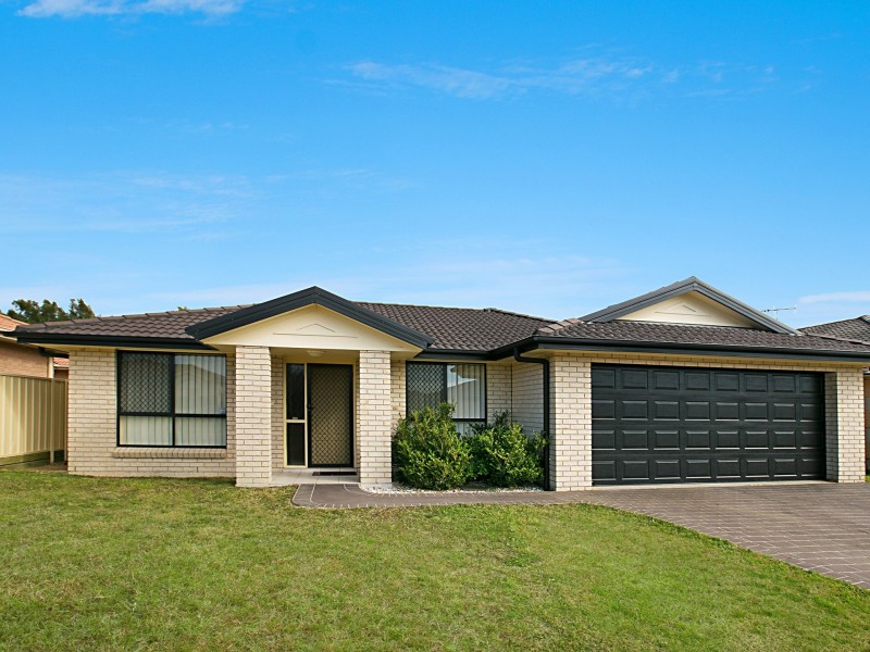 42 Martens Avenue, Raymond Terrace NSW 2324