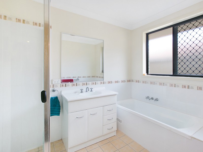 42 Martens Avenue, Raymond Terrace NSW 2324